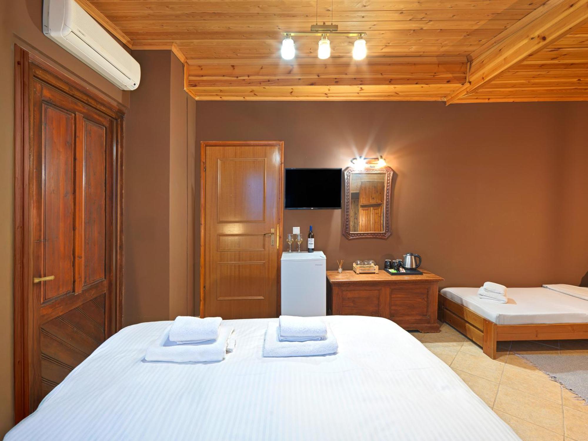 White Hills Suites & Spa Арахова Екстериор снимка